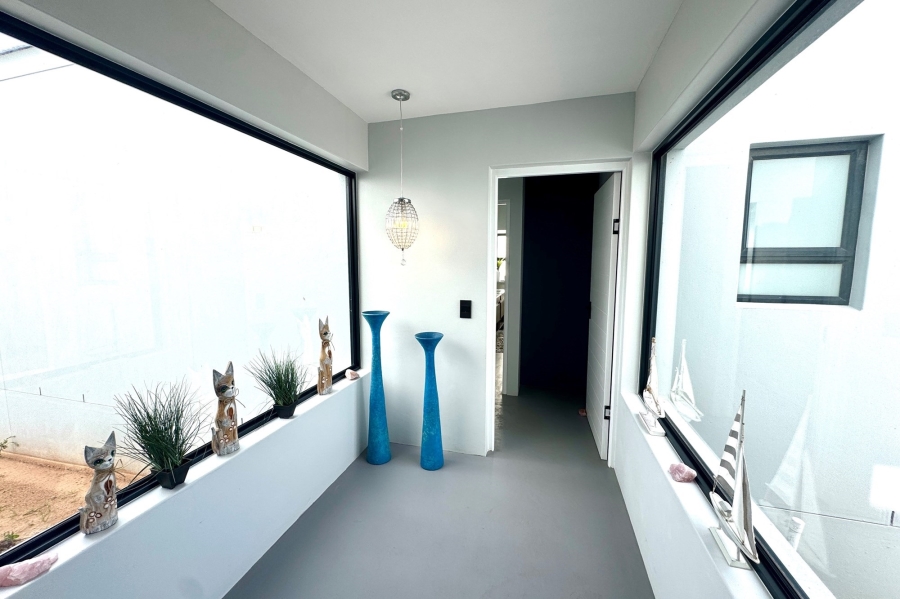 4 Bedroom Property for Sale in Olifantskop Western Cape